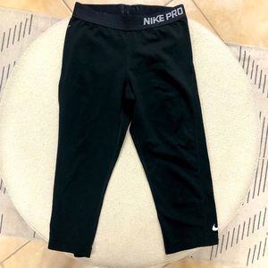 Nike legging - only wore twice, still in great condition!